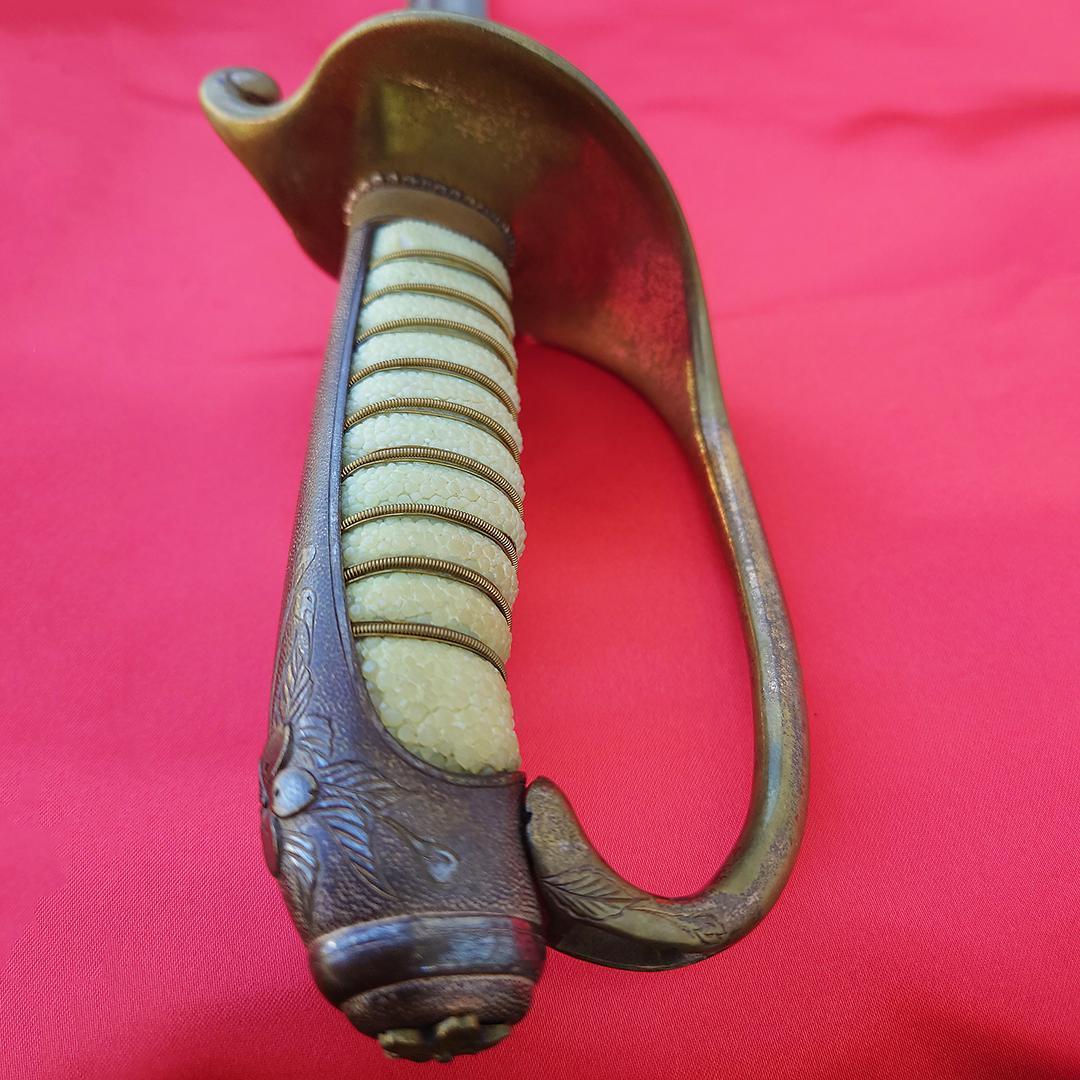 日本軍 海軍 士官用 指揮刀 儀礼刀 サーベル 刻印 当時物 模造刀