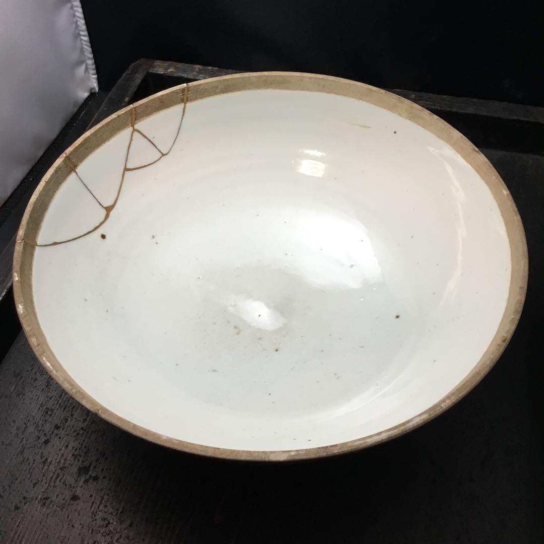 乳白手古九谷　大ぶり鉢　金銀彩(1650年〜1700年代)