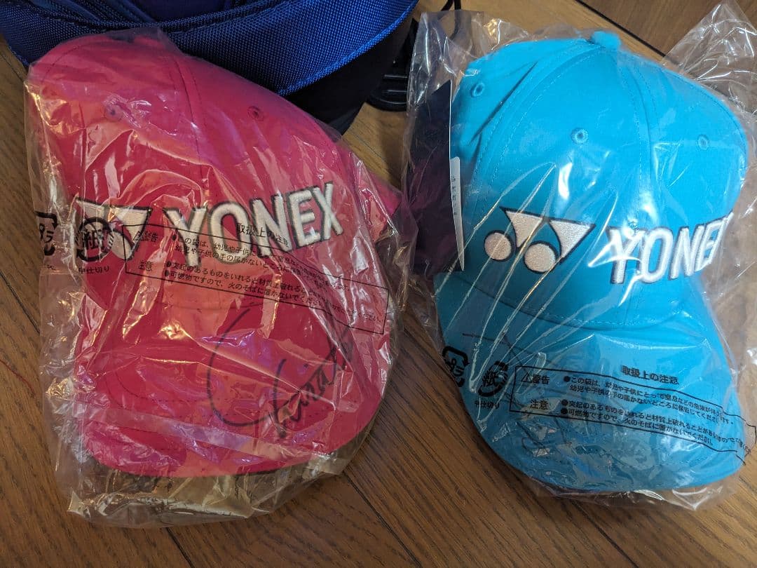 定価80000円値下げ交渉可！貴重！岩井姉妹サイン入りキャディバッグ&キャップ