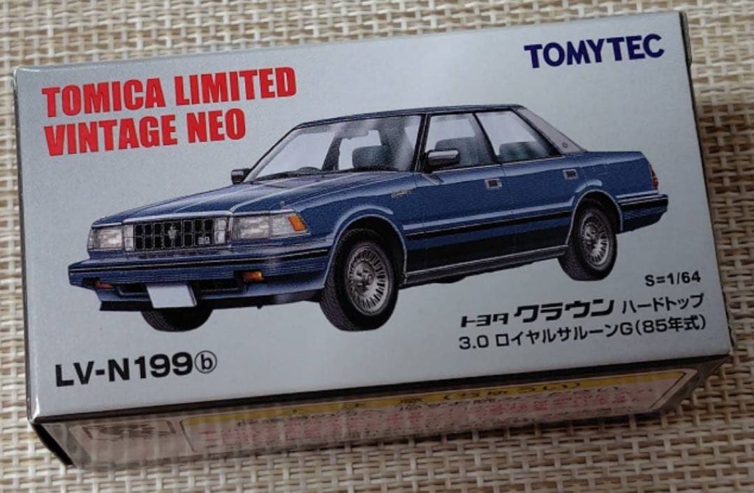 TLヴィンテージLV-N199b トヨタクラウン4HT 3.0ロイヤルサルーンG