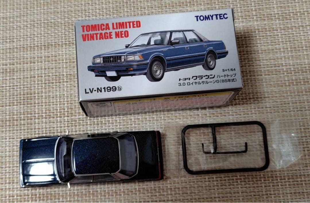 TLヴィンテージLV-N199b トヨタクラウン4HT 3.0ロイヤルサルーンG