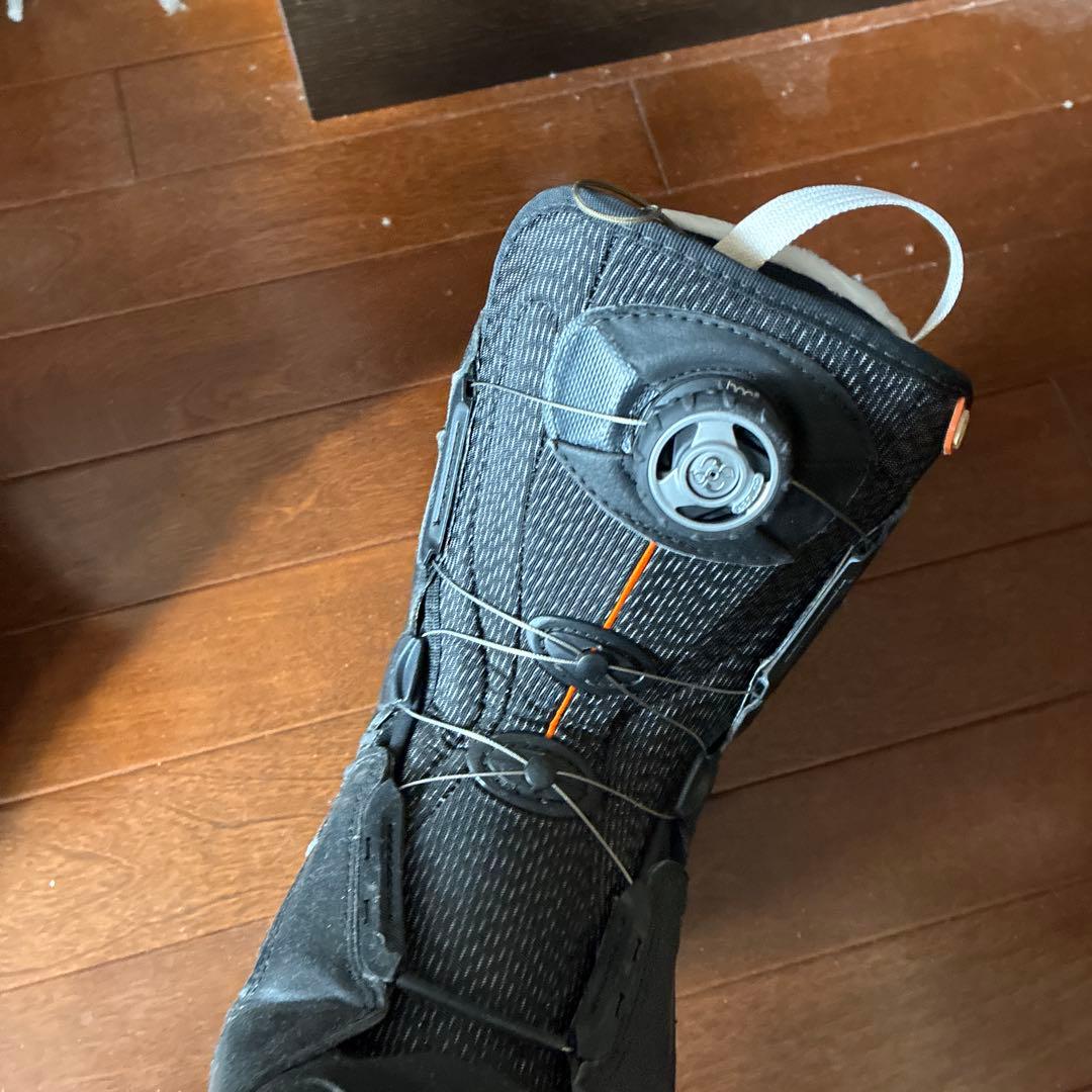 スノーボードブーツ ブラック ボアシステム搭載