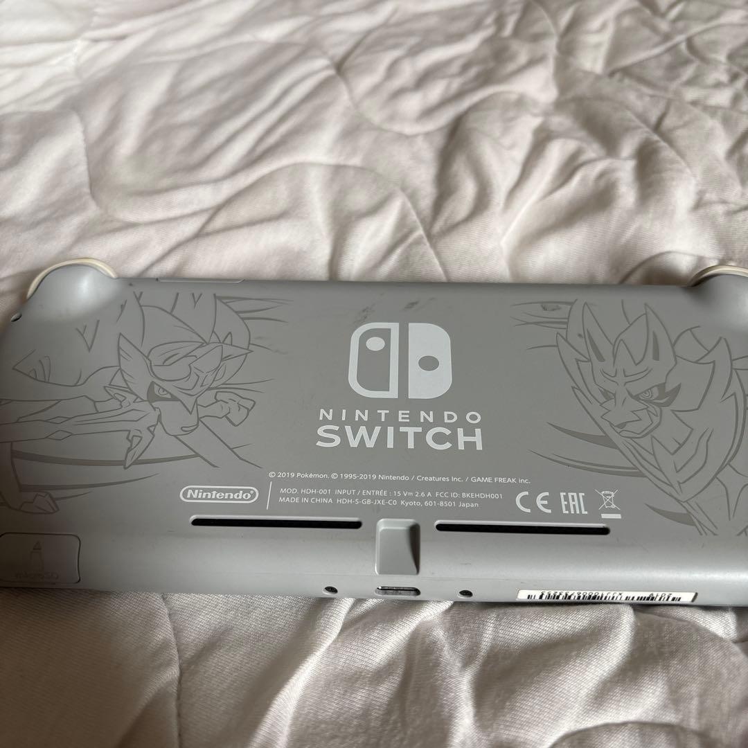 Nintendo Switch Lite ポケモン