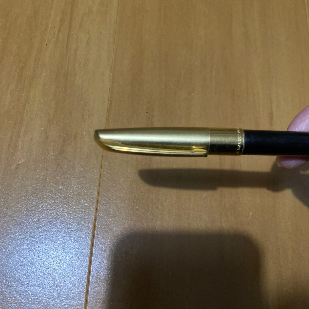 黒と金の万年筆　プラチナ万年筆　14k