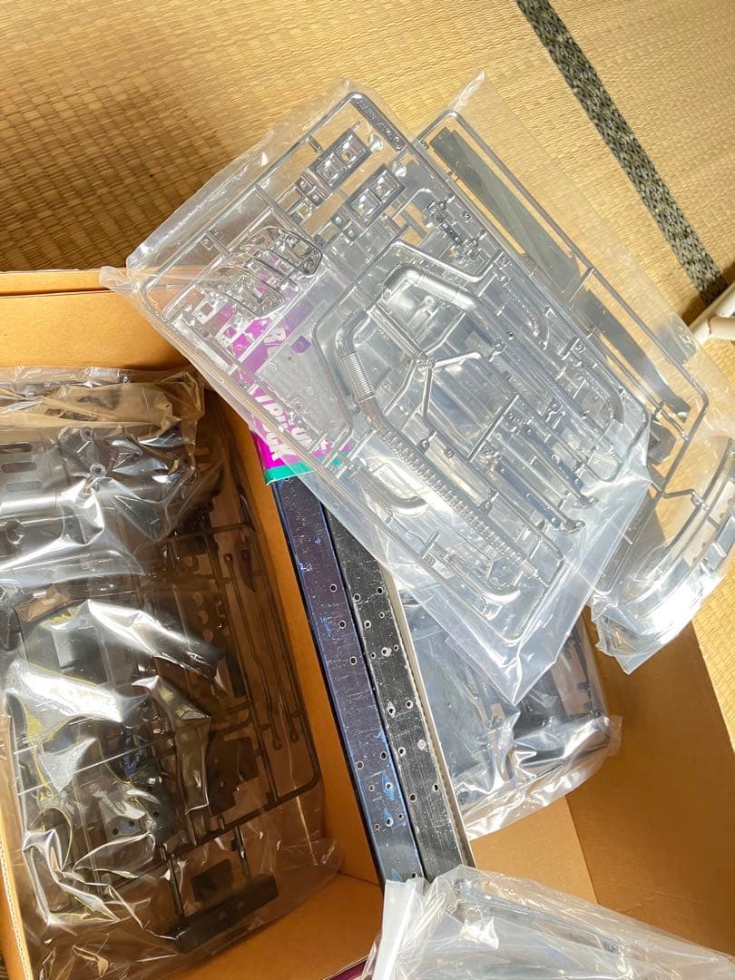 タミヤフォード、エアロマックストレラー限定キット、電装キット付き