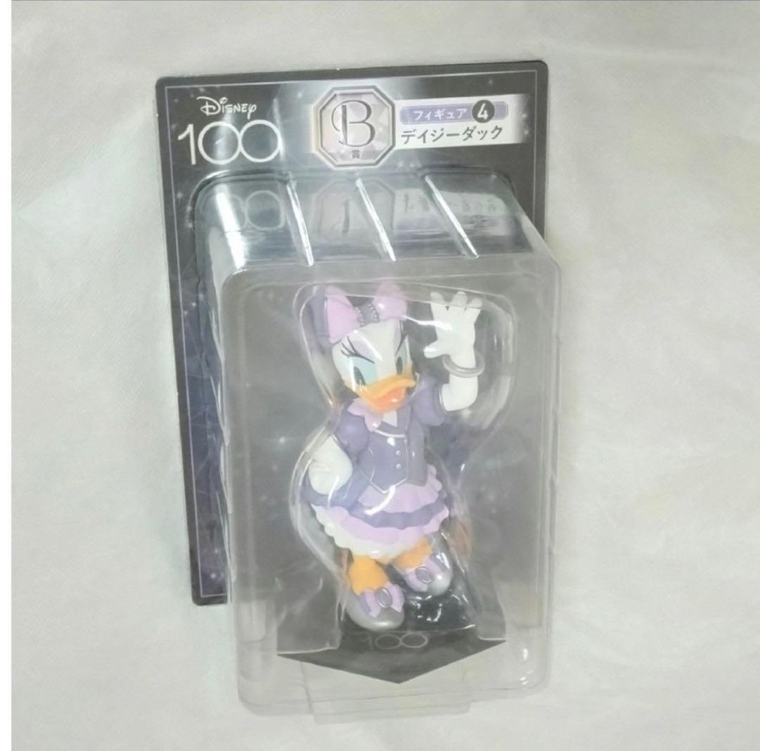 Disney100　フィギュア　ミッキーマウス　ミニーマウス　ドナルド　デイジー
