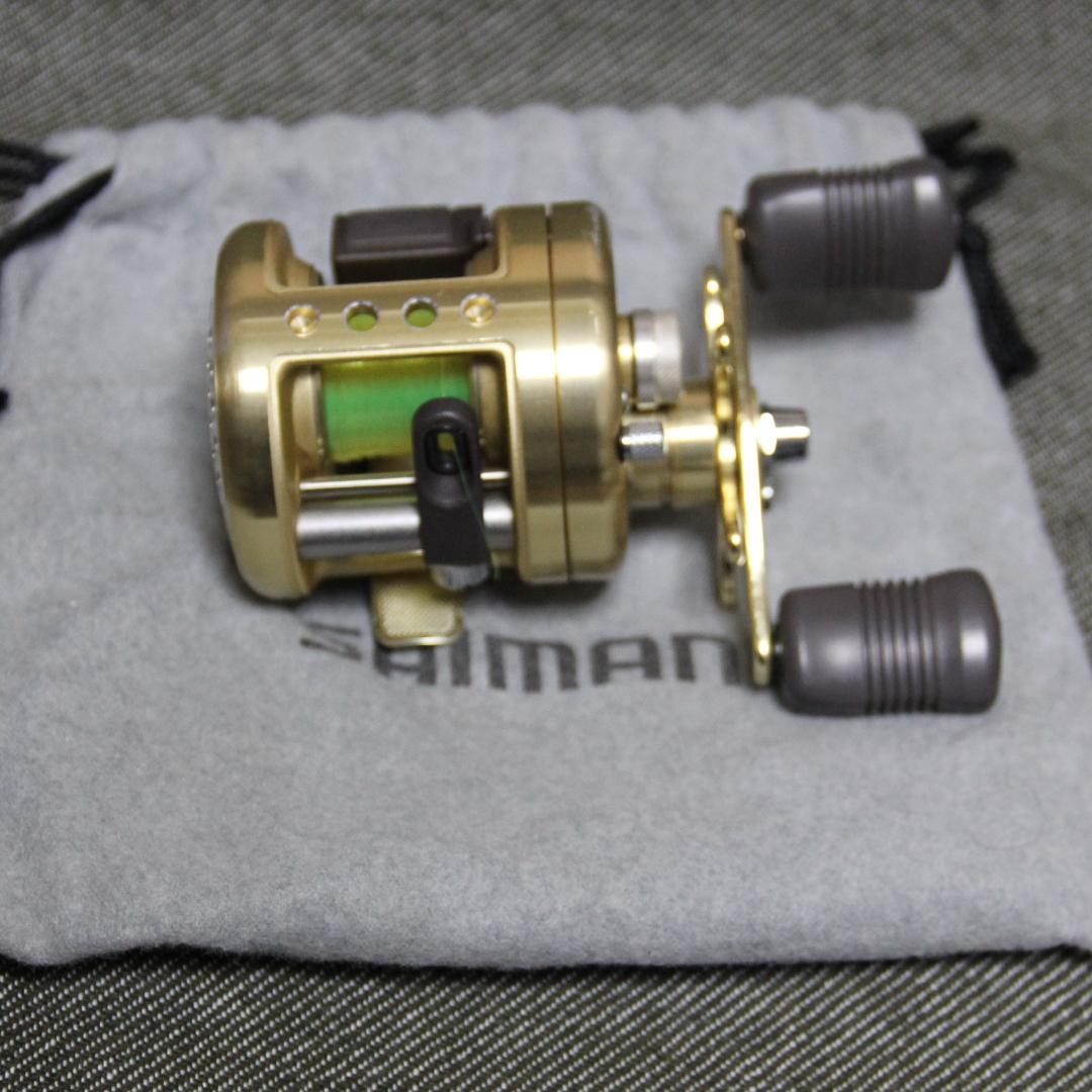 SHIMANO　CALCUTTA　101XT　　　　外箱、説明書、付属品付き