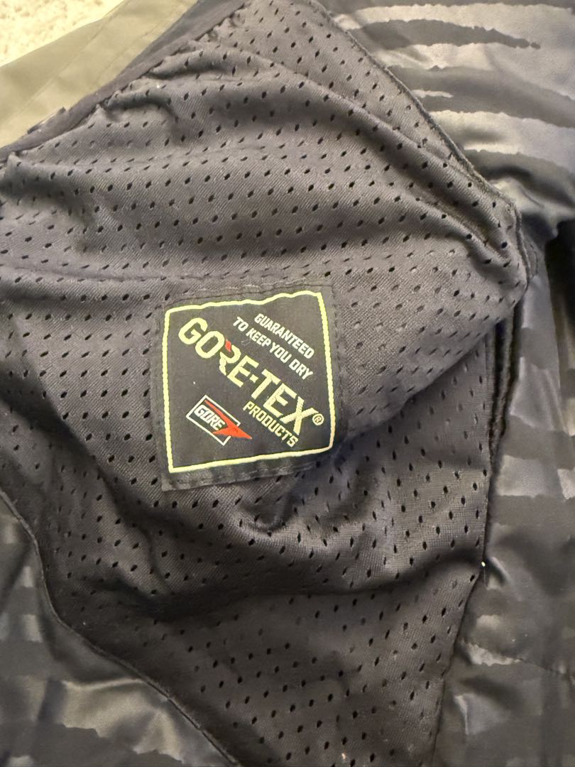 VOLCOMスノーウェア　GORE-TEX