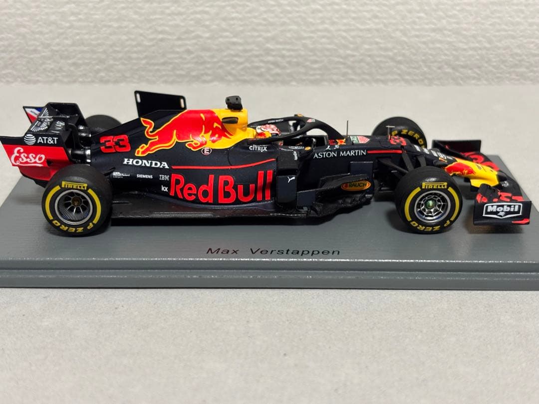 Aston Martin Red Bull Racing RB15 ミニカー