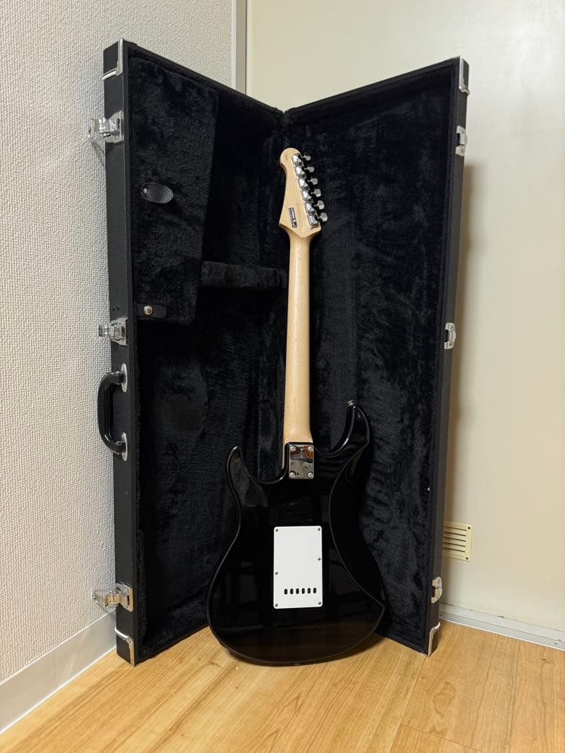 Yamaha PAC 012 エレキギター ブラック