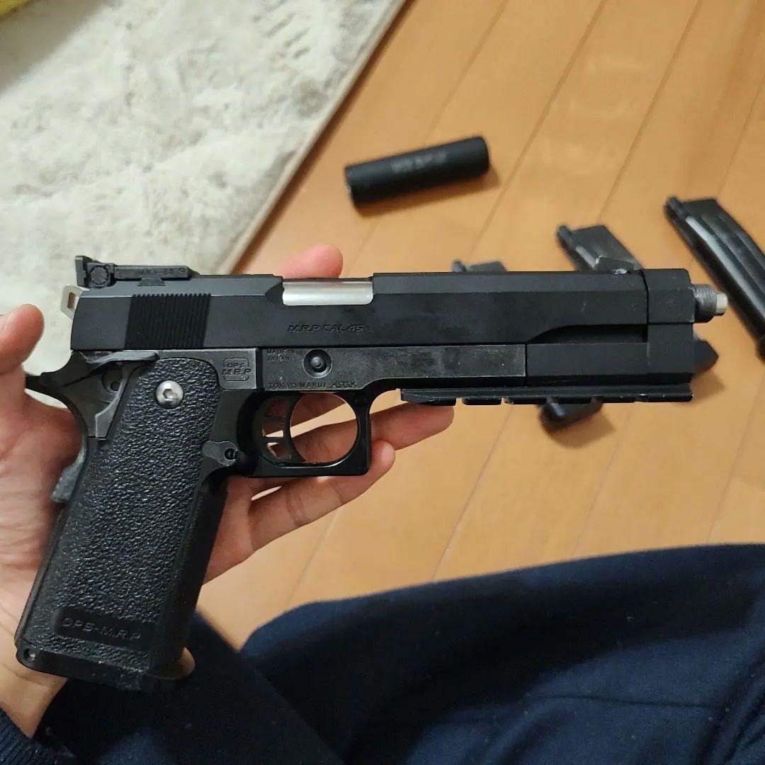 C*O様 東京マルイ ハイキャパ カスタム　 3本マガジン付き　サプレッサーも