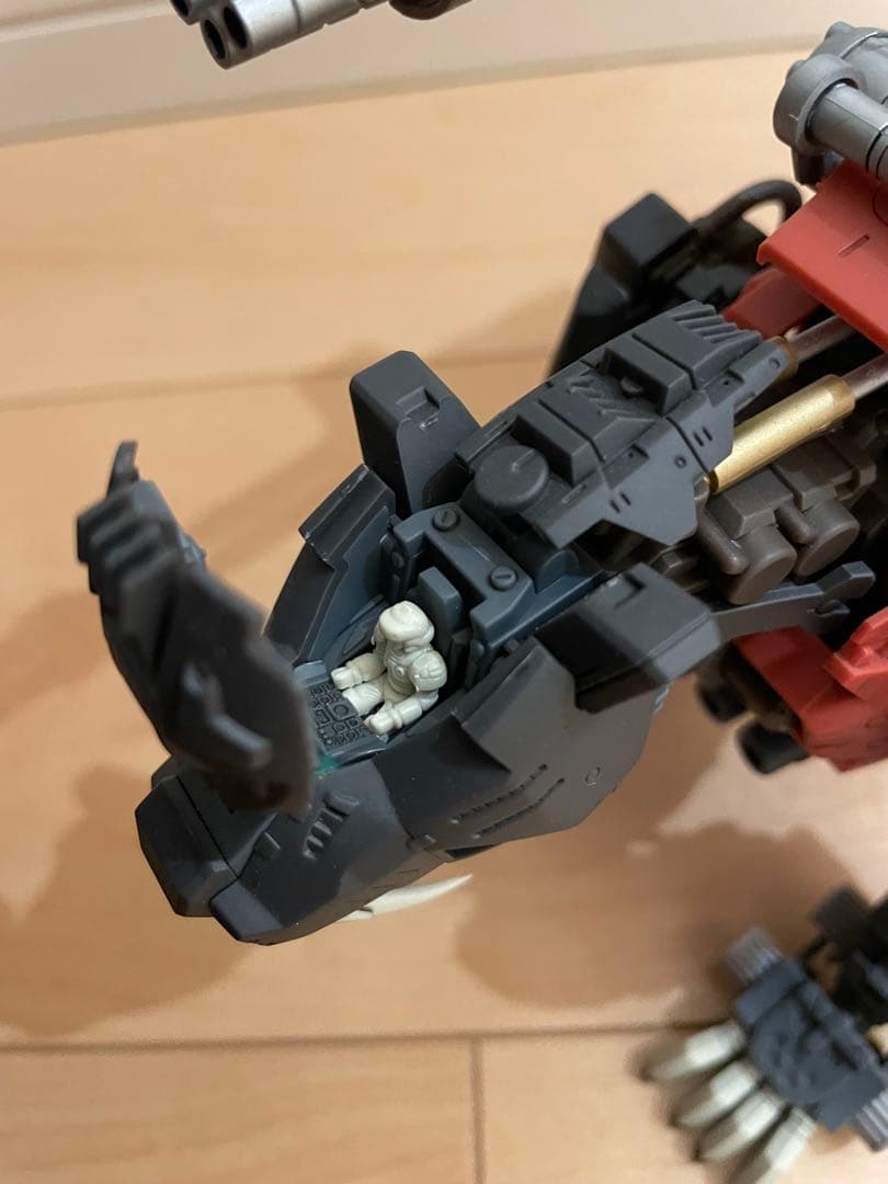 【土日限定値下げ】 HMMゾイド アイアンコングSS セイバータイガーSS