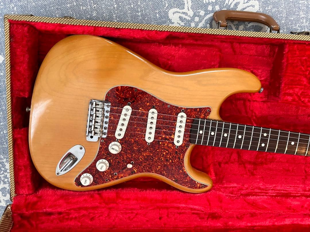 フェンダーカスタムショップ 1991年　62年ストラト　ホワイトブロンド