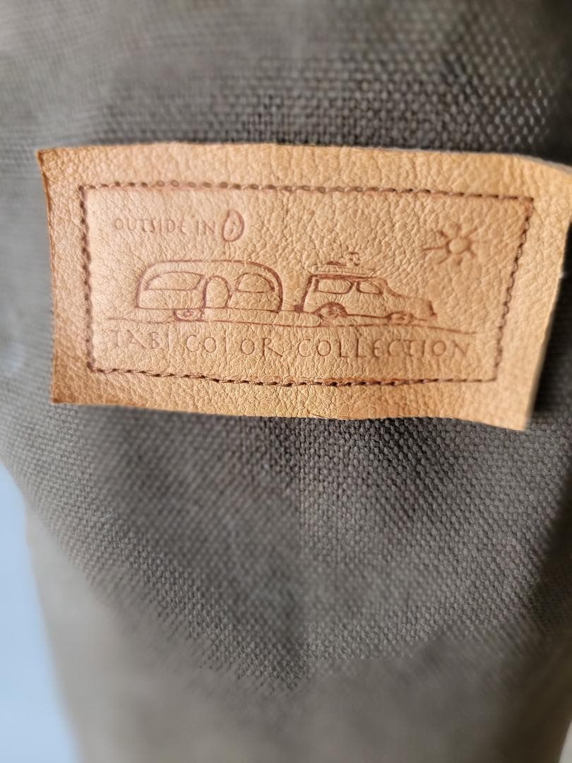 OUTSIDE INのクルカルテーブル