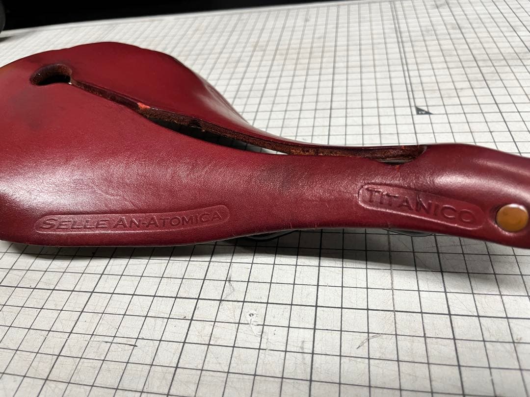 Selle Anatomica Titanico セラアナトミカ 革サドル