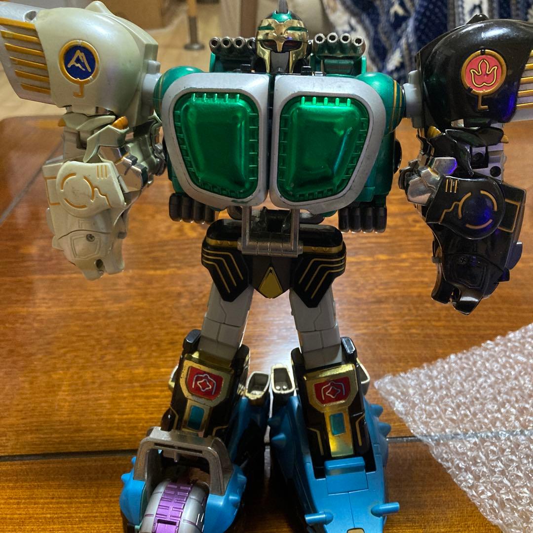 百獣戦隊ガオレンジャー　DX超合金 ガオマッスルストライカー