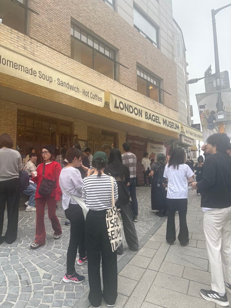 ⭕️3点まとめて値引きAdoriのタンブラー＆キーホルダー＆ステッカーの３点セット