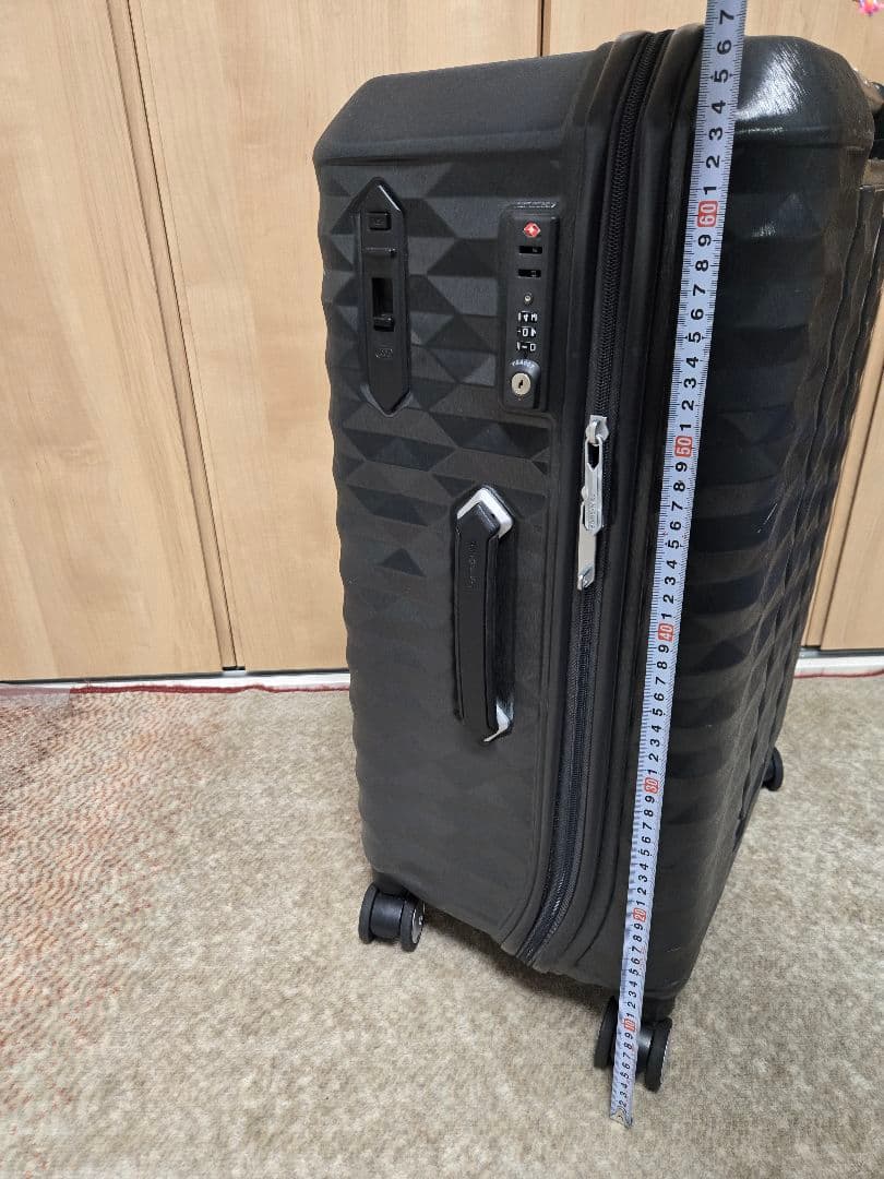 サムソナイト　ポリゴン　スーツケース