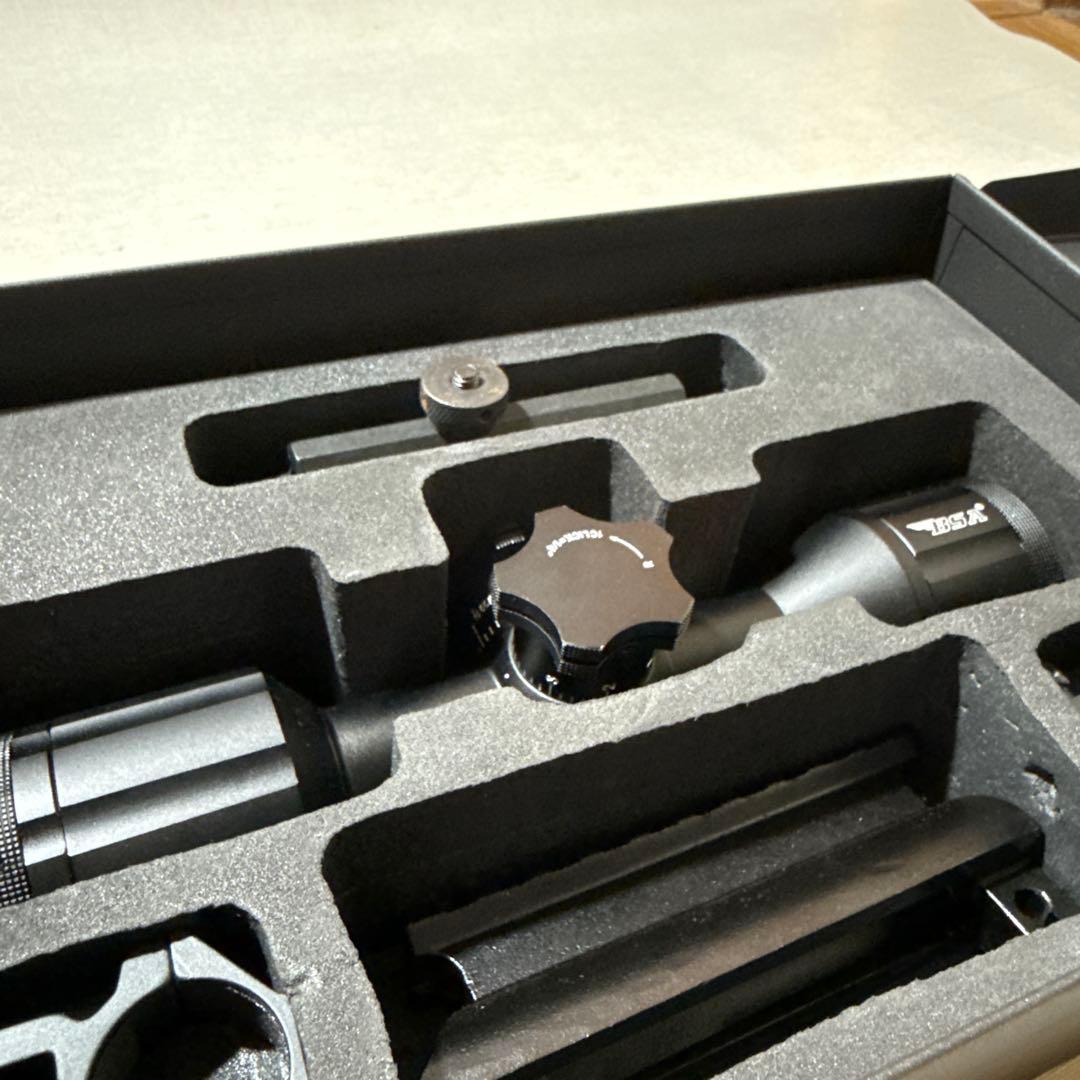 新品未使用 BSA製 タクティカル スコープ STS 4x32LE 金属箱付き