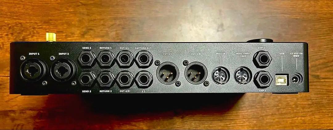 ギター Quad Cortex Limited Black