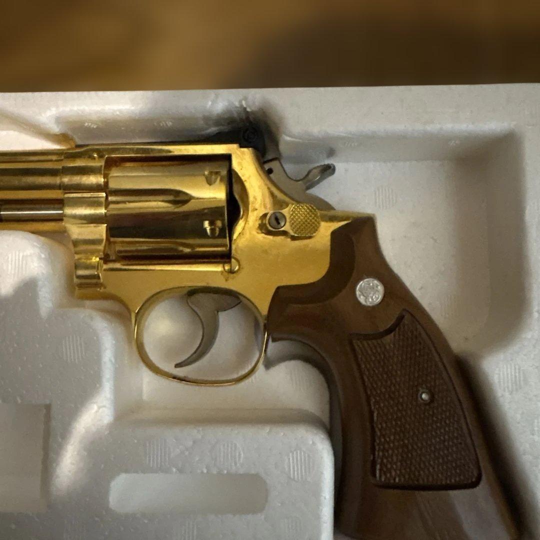 M19 COMBAT MAGNUM リボルバー