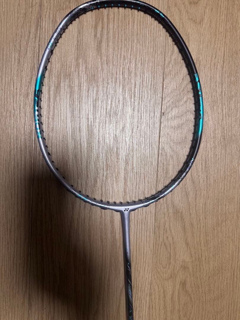 バドミントンラケット YONEXアストロクス88S Pro 4U