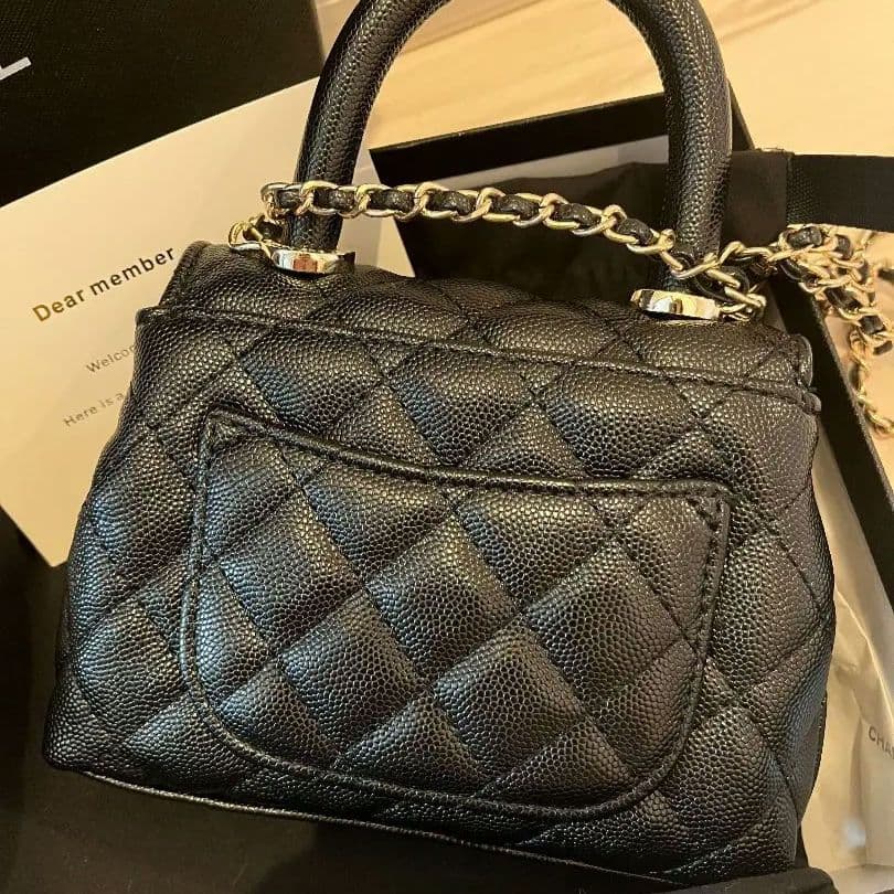 CHANEL ノベルティ　ココハンドル　チェーンショルダーバッグ