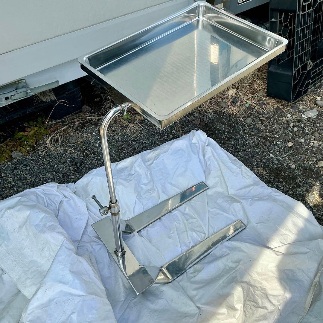 ステンレス製調整可能テーブル　医療　施術　高さ調節式　ワゴン 鍼灸/美容/ネイル