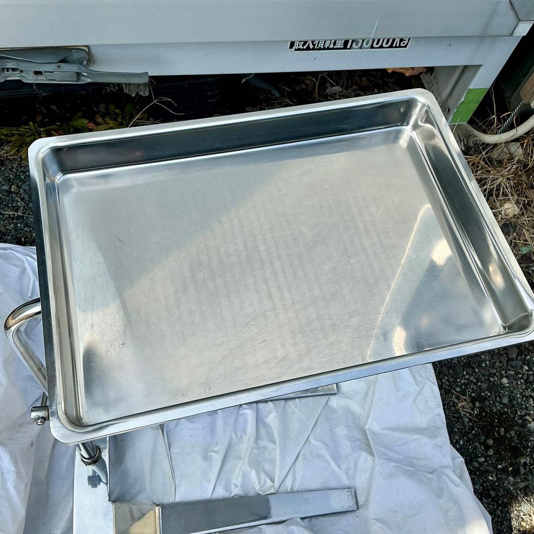 ステンレス製調整可能テーブル　医療　施術　高さ調節式　ワゴン 鍼灸/美容/ネイル