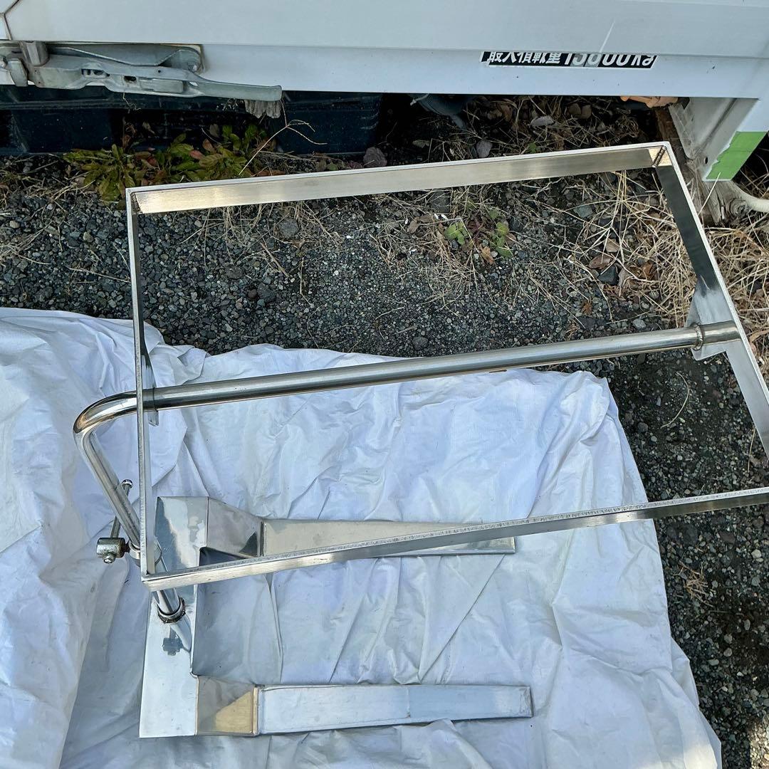 ステンレス製調整可能テーブル　医療　施術　高さ調節式　ワゴン 鍼灸/美容/ネイル