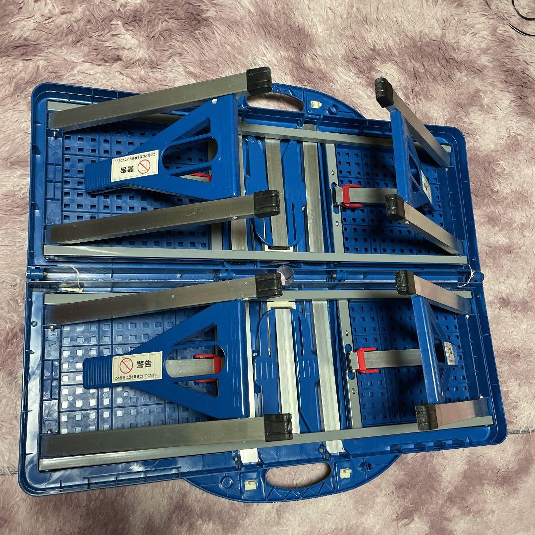 青 折りたたみ式アウトドアテーブル 約120cm x 60cm
