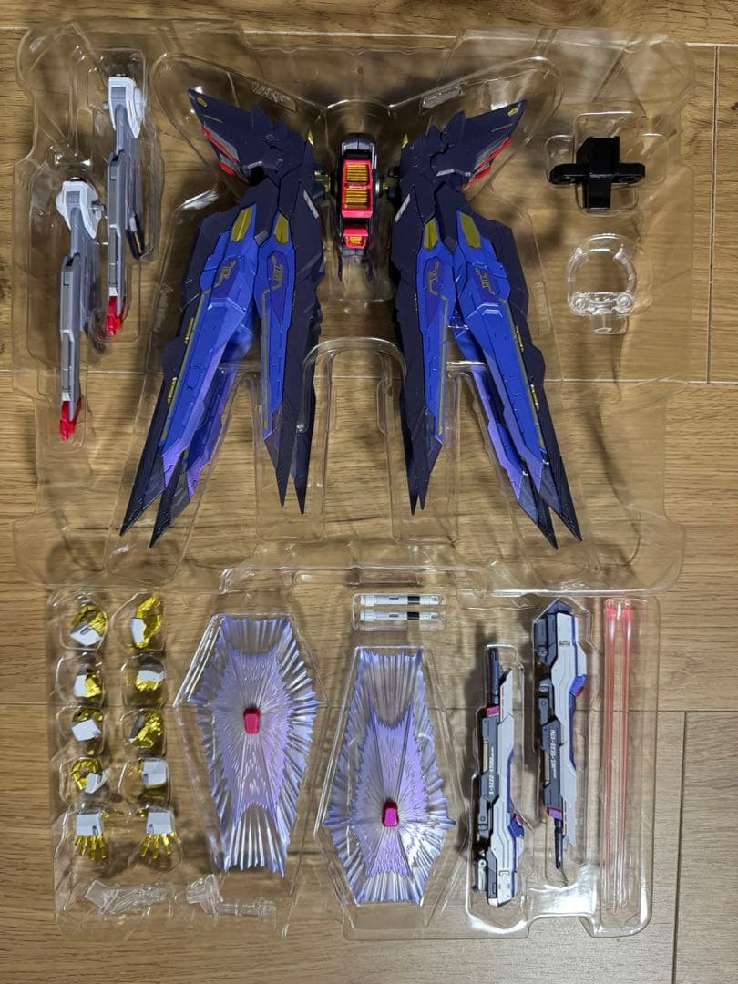 メタルビルド　ストライクフリーダム　光の翼　セット