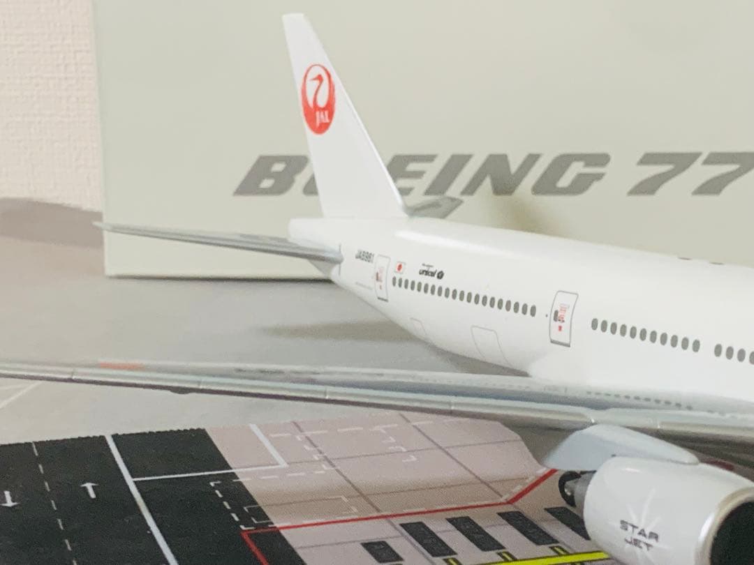 昭和ろくお纏め‼️日航初代２代目鶴丸塗装機２機セット(７６７と７７７)