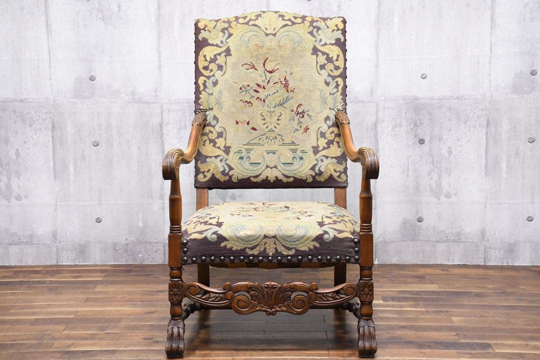 EIC26 英国アンティーク カービング アームチェア オーク無垢材 プチポワン