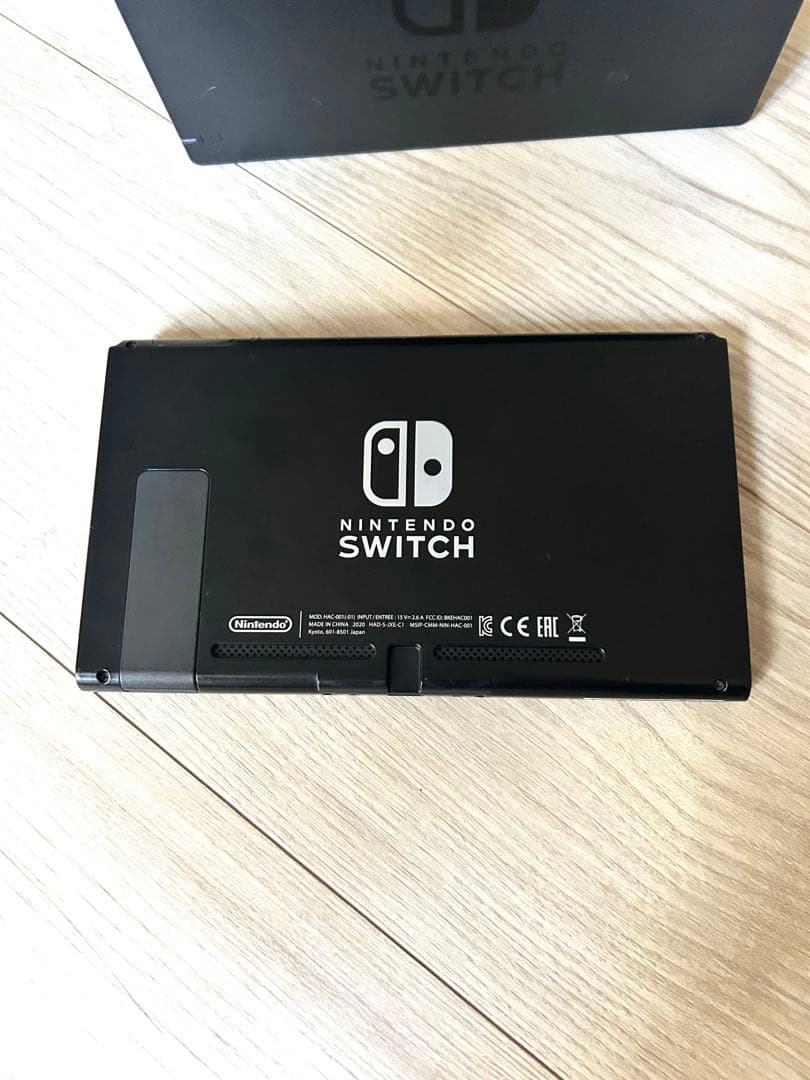 r*a様 Nintendo Switch 本体 ブラック ドック付き