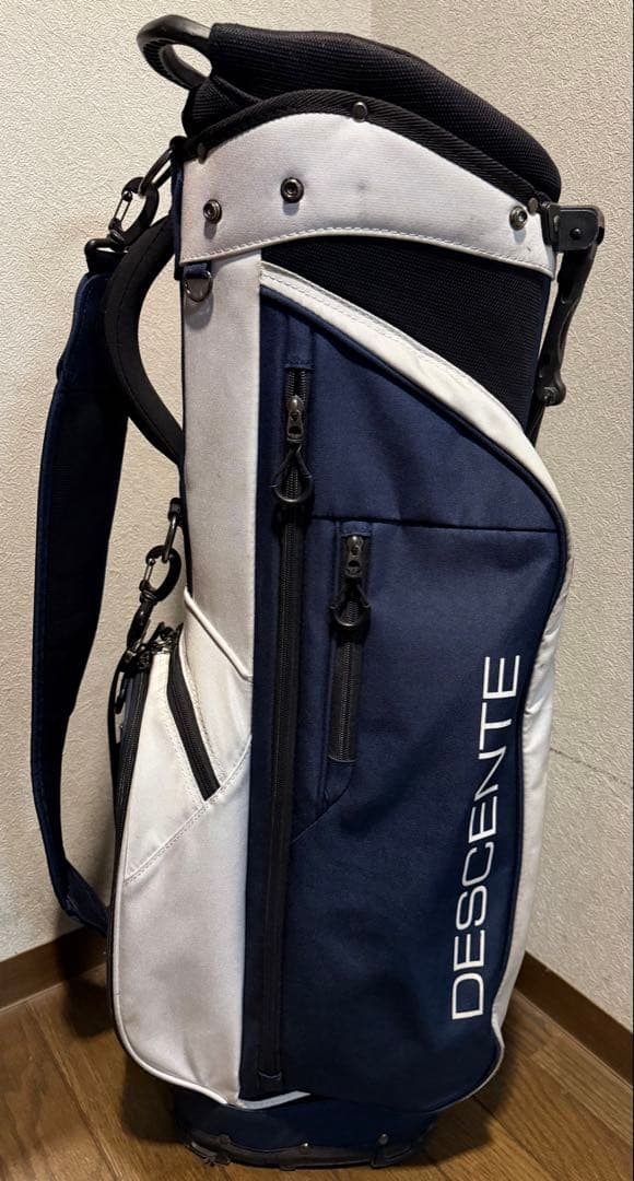 DESCENTE 軽量スタンドゴルフバッグ 紺x白 おまけデサントサブバッグ付