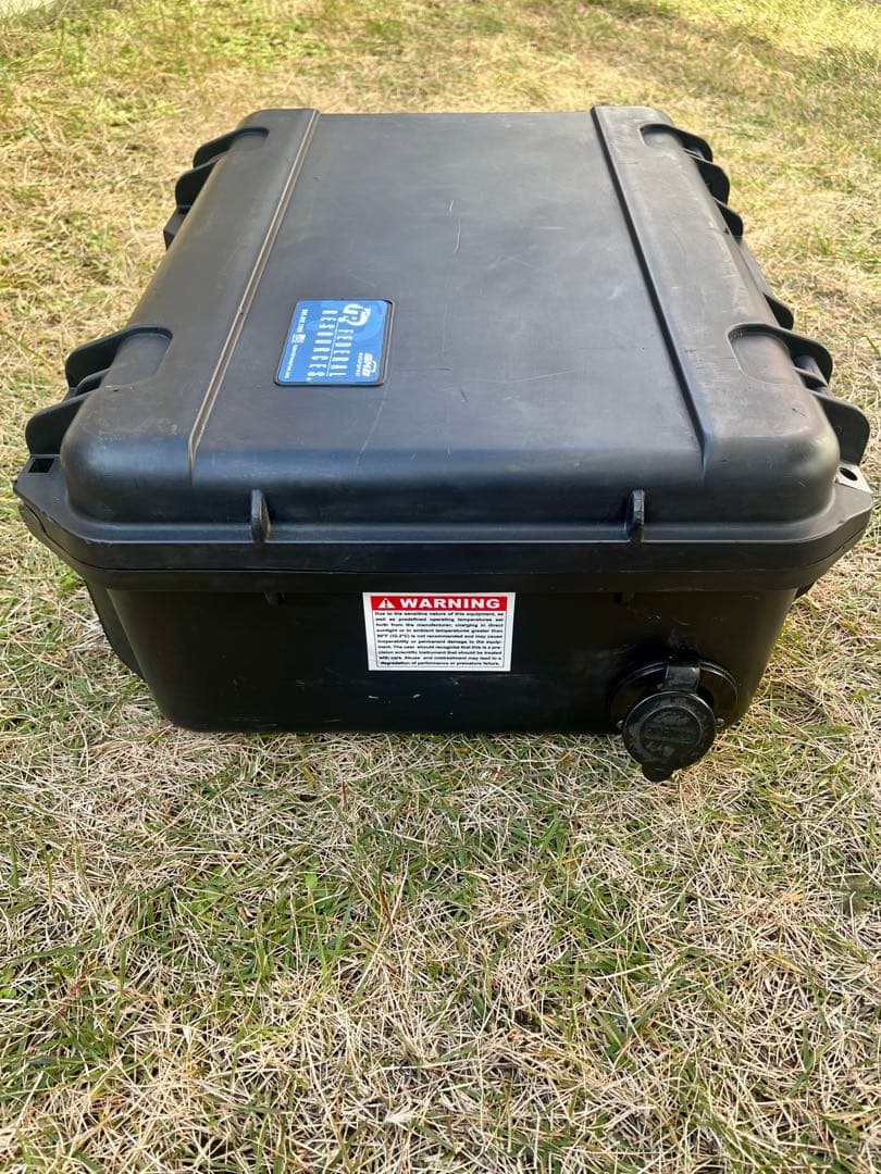 米軍放出品 ハードケース 電源コネクタ付き SKB ハードプロテクターケース