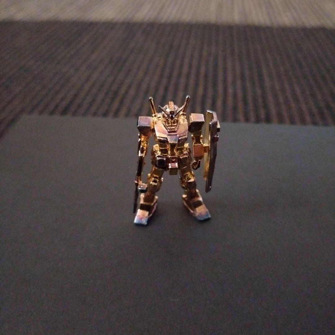 セブンイレブンフェア純金メッキガンダム