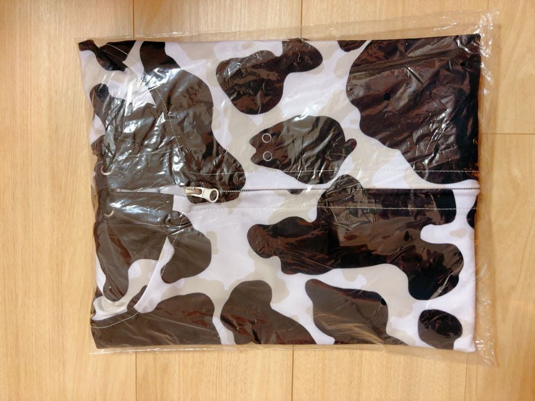 激レア　新品未開封　御敷仁　2021新春牛娘　グラフィックパーカー　黒ノ御神籤