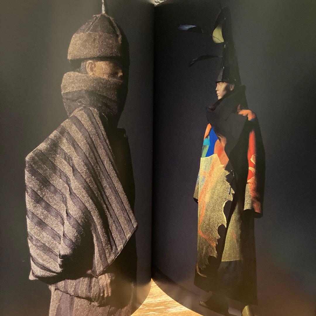 【09302】 ISSEY MIYAKE  EXHIBITION  三宅一生展