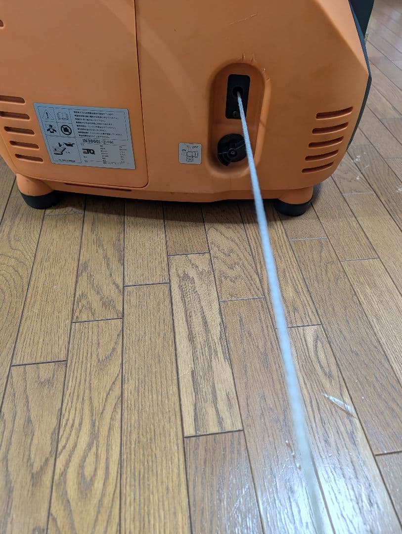 ETQ　インバーター発電機　IN3000i