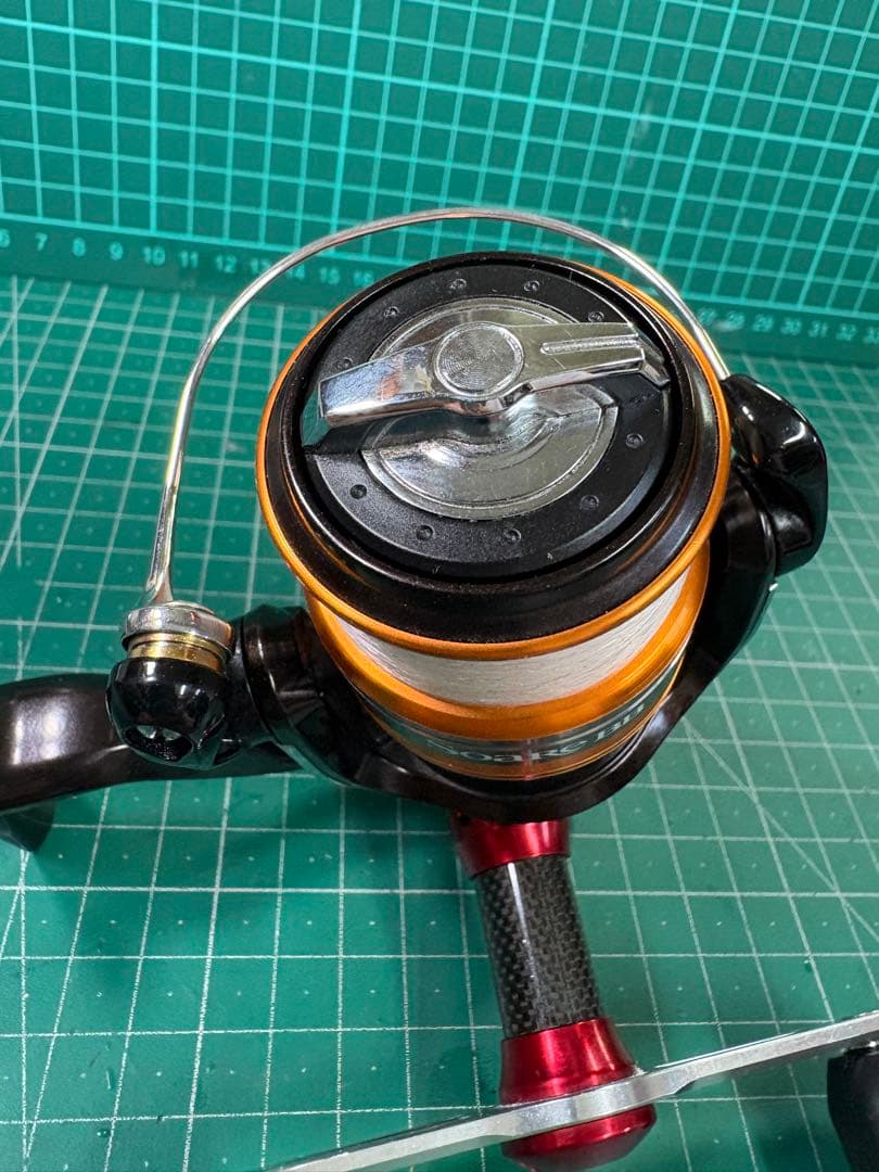 シマノ　13ソアレBB 2000HGS ダブルハンドル　リールスタンドた付き