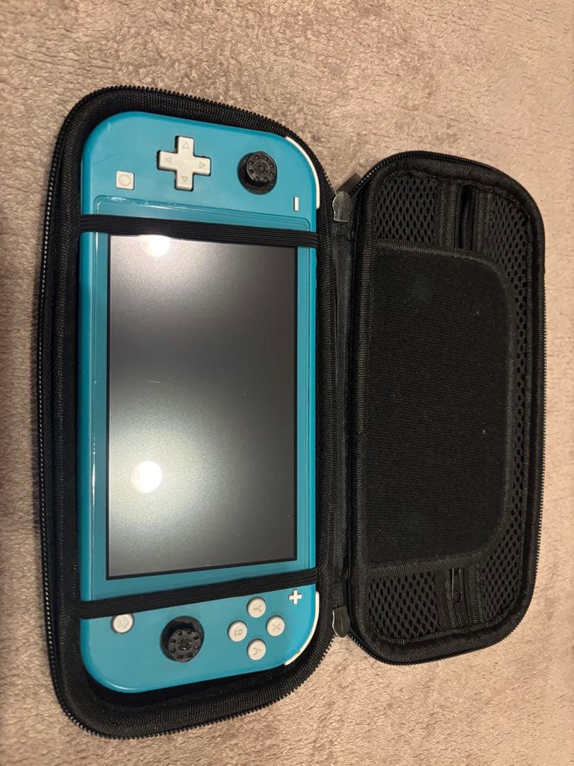 Nintendo Switch lightターコイズ　ケース付き