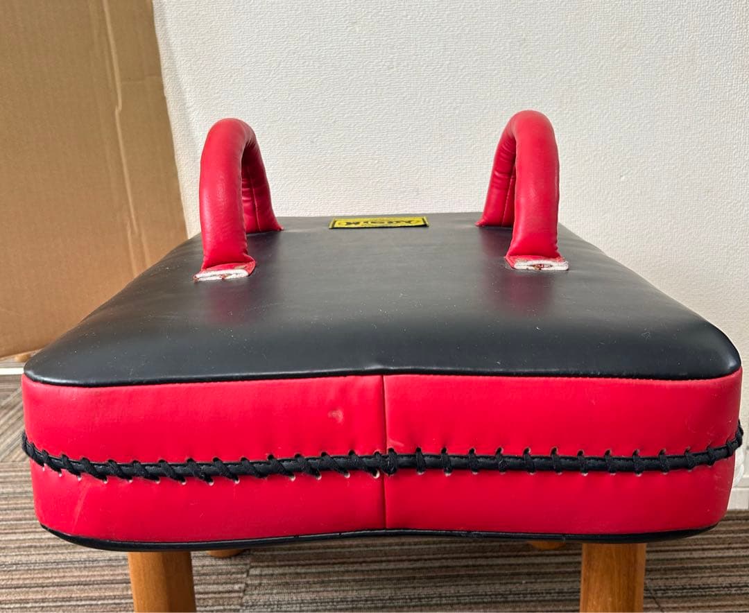 WINDY LKP キックミット　キックボクシング　ムエタイ　格闘技