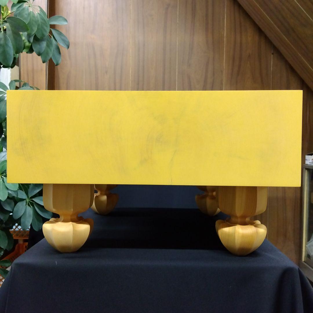 【国産　本榧　4寸碁盤　芯持ち】