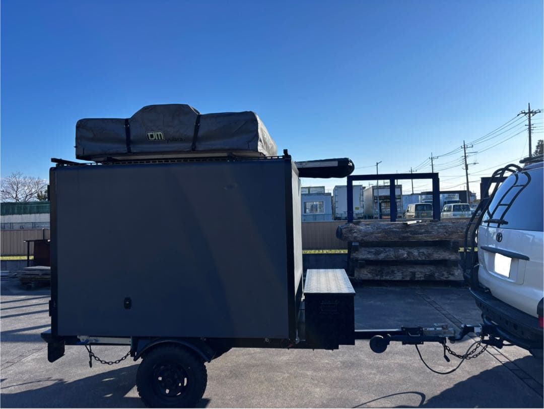キャンパートレーラー　軽カーゴトレーラー
