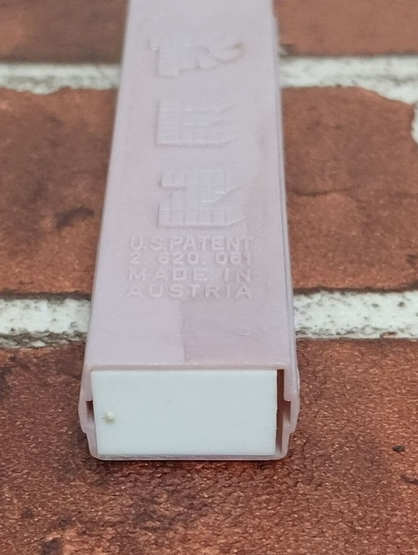 【激レア】ジャンクOLD PEZ 赤ベロ US PATENT 2.6