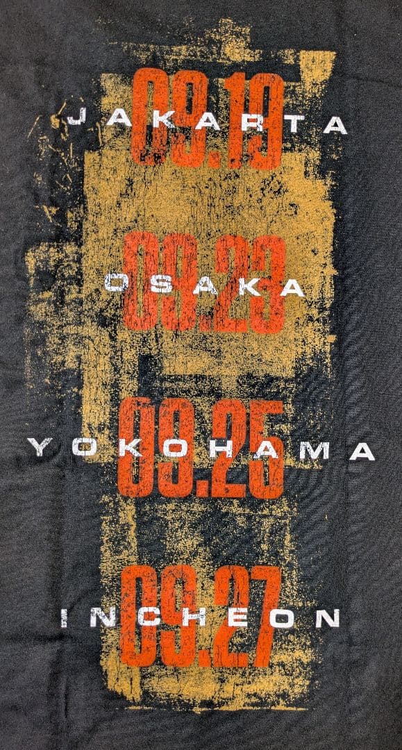 【未着用】MUSE 最新ツアーTシャツ L ツアー日程プリント（オマケ付）