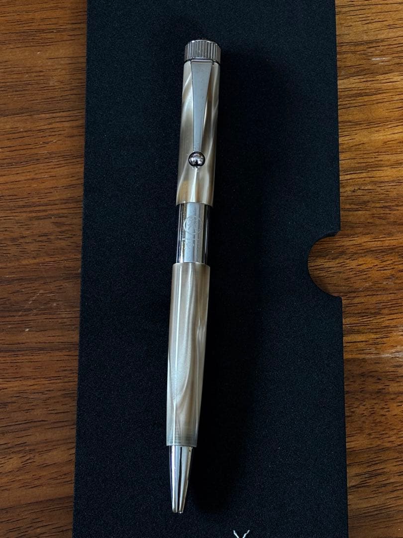 ROMEO NO 3ボールペン /イタリアンべージュ　細軸