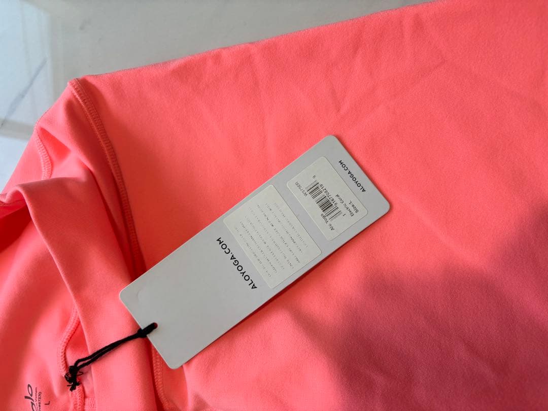 【新品未使用】aloyoga トップス　レギンス　上下セット